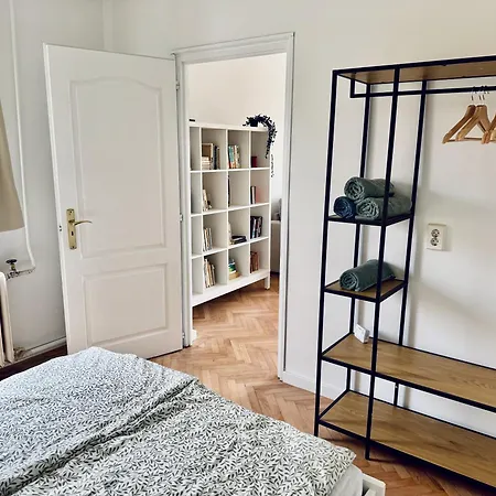 Holiday home Csodakertes Kishaz Balatonfuzfon *