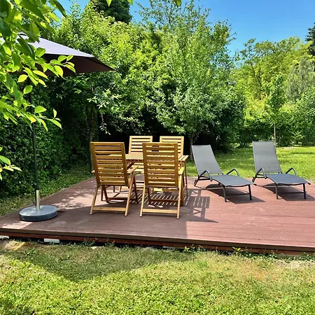 Csodakertes Kishaz Balatonfuzfon Case de vacanță