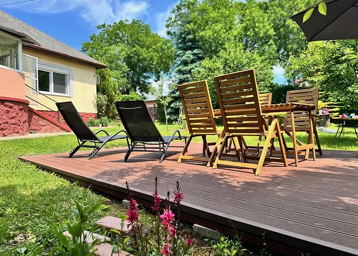 Ferienhaus Csodakertes Kishaz Balatonfuzfon *
